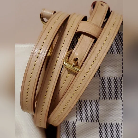 Louis Vuitton Double Zip Pochette in Azur - Picture 9 of 13